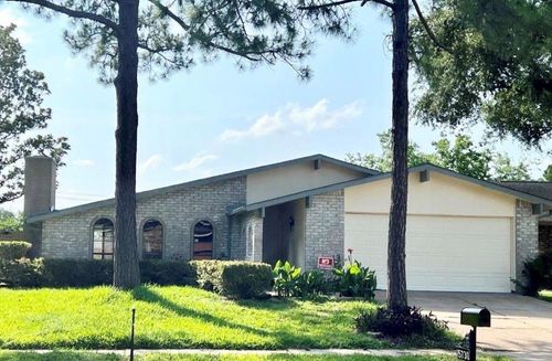 15730 Corsair Rd, Houston, TX, 77053-3402 | Card Image