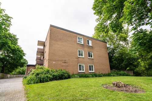 301-52 Hiawatha St, Saint Thomas, ON, N5P2T4 | Card Image