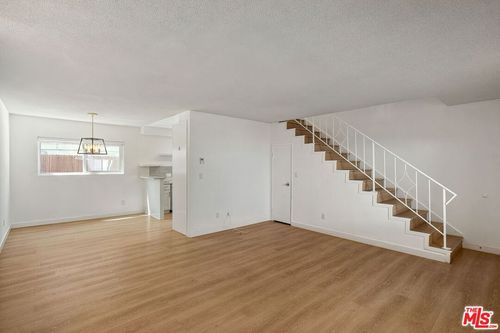 b-1208 California Ave, Santa Monica, CA, 90403 | Card Image
