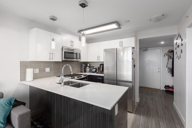 1201 - 2689 Kingsway, Condo with 1 bedrooms, 1 bathrooms and 1 parking in Vancouver BC | Image 4