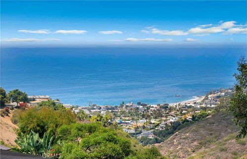 1969 San Remo Dr, Laguna Beach, CA, 92651-2625 | Card Image