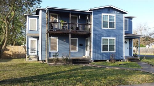 2801 Lawnview St, Corpus Christi, TX, 78404-1752 | Card Image