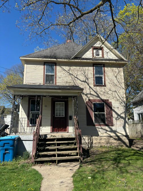 1328 James St, Kalamazoo, MI, 49001-5715 | Card Image