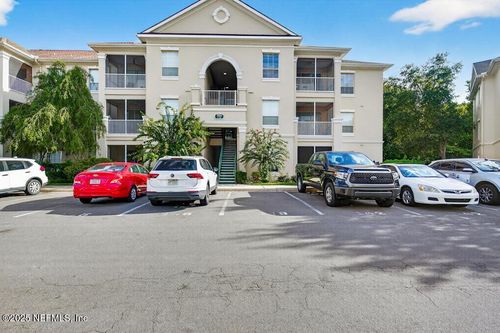 704-8601 Beach Blvd, JACKSONVILLE, FL, 32216-0411 | Card Image