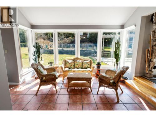 2572 Bayview Rd, Blind Bay, BC, V0E1H1 | Card Image