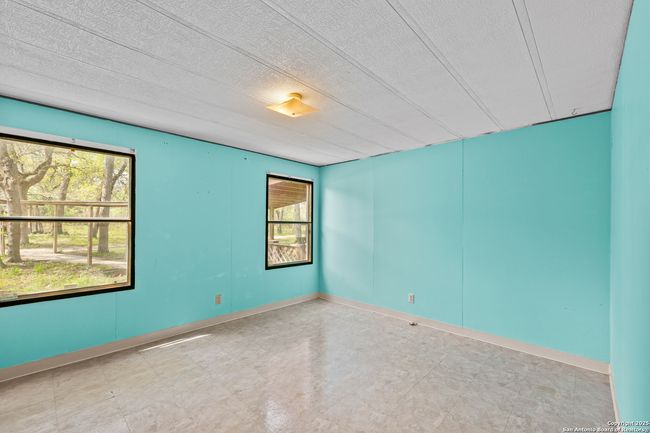 1189 Vivroux Ranch Rd, Home with 4 bedrooms, 3 bathrooms and null parking in Seguin TX | Image 21