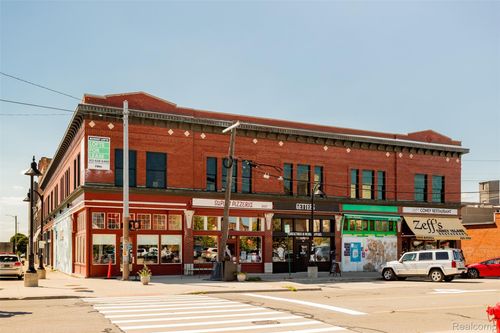 2453 Russell St, Detroit, MI, 48207-2631 | Card Image