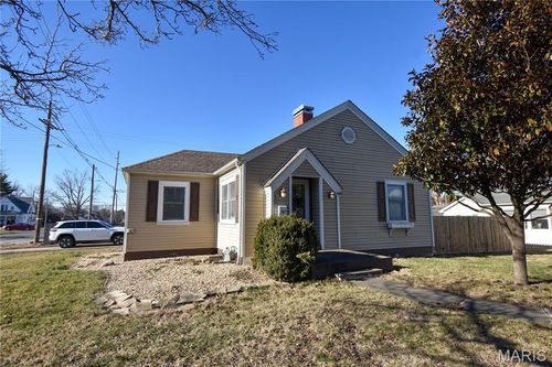 307 South St, Gillespie, IL, 62033-1938 | Card Image