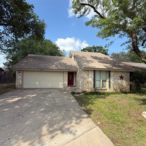 1500 Wroxton Way, Round Rock, TX, 78664-3731 | Card Image