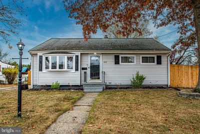 403 Daniels Avenue, House other with 3 bedrooms, 1 bathrooms and null parking in Hamilton NJ | Image 2