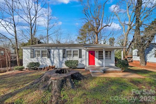 1512 N Deal Ave, Newton, NC, 28658-3711 | Card Image