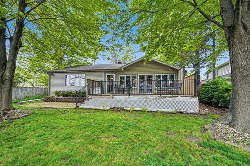 9525 Woodlawn Dr, Portage, MI, 49002-7216 | Card Image