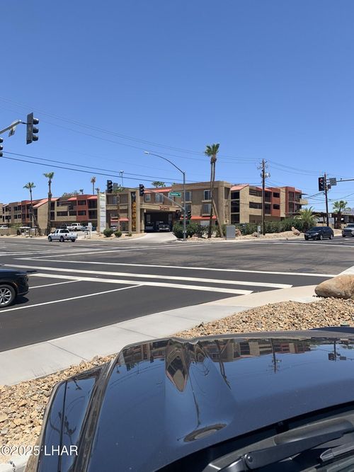 b18-276 Lake Havasu Ave N, Lake Havasu City, AZ, 86403-5605 | Card Image