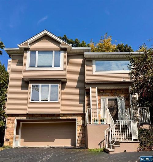 48 Clarken Dr, West Orange, NJ, 07052-3454 | Card Image