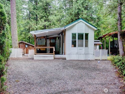 39 Wilderness Way, Deming, WA, 98244 | Card Image