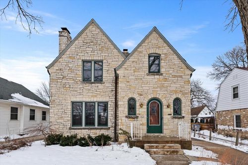 402 N 74th Street, Milwaukee, WI, 53213 | Card Image