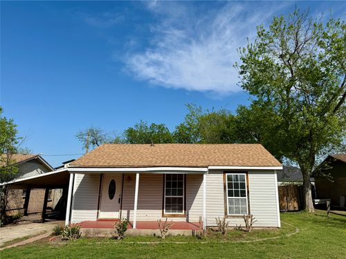 304 Lockwood St, White Settlement, TX, 76108-1515 | Card Image