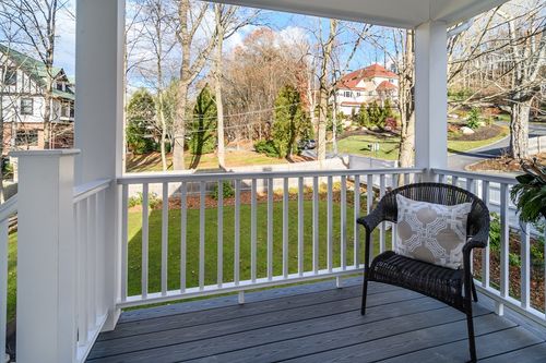 12r-12R Maugus Ave, Wellesley, MA, 02481-7619 | Card Image