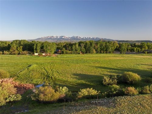 21 Old Boulder Rd, Big Timber, MT, 59011 | Card Image