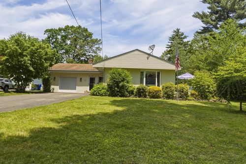 110 Parkerview St., Springfield, MA, 01129 | Card Image
