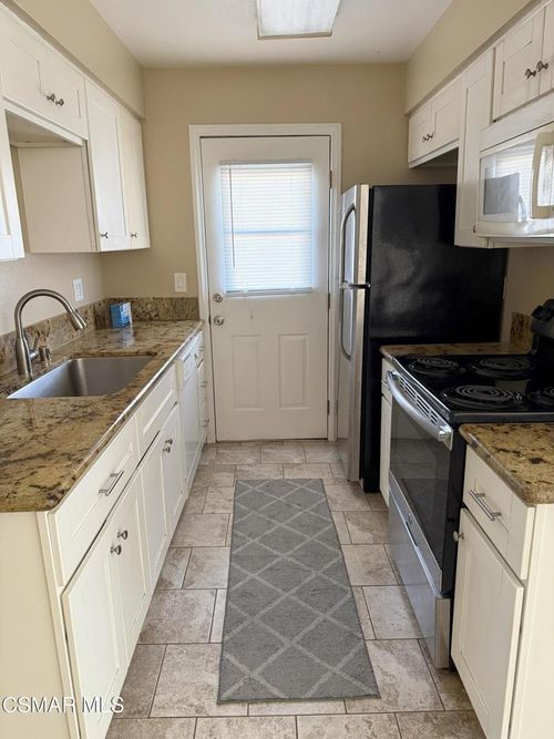 4-2014 Avenida Placida, Simi Valley, CA, 93063-4039 | Card Image