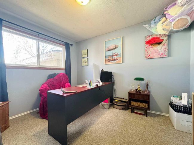 1519 16 Avenue S, Home with 4 bedrooms, 2 bathrooms and 5 parking in Lethbridge AB | Image 15