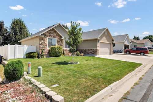 2624 Meadow Ln, North Logan, UT, 84341-1653 | Card Image