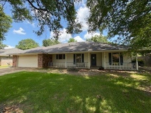 109 Country Club Dr, Benton, LA, 71006-9462 | Card Image