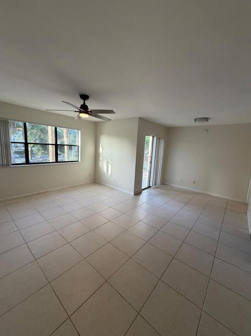 25-9-540 S Park Rd, Hollywood, FL, 33021-8597 | Card Image
