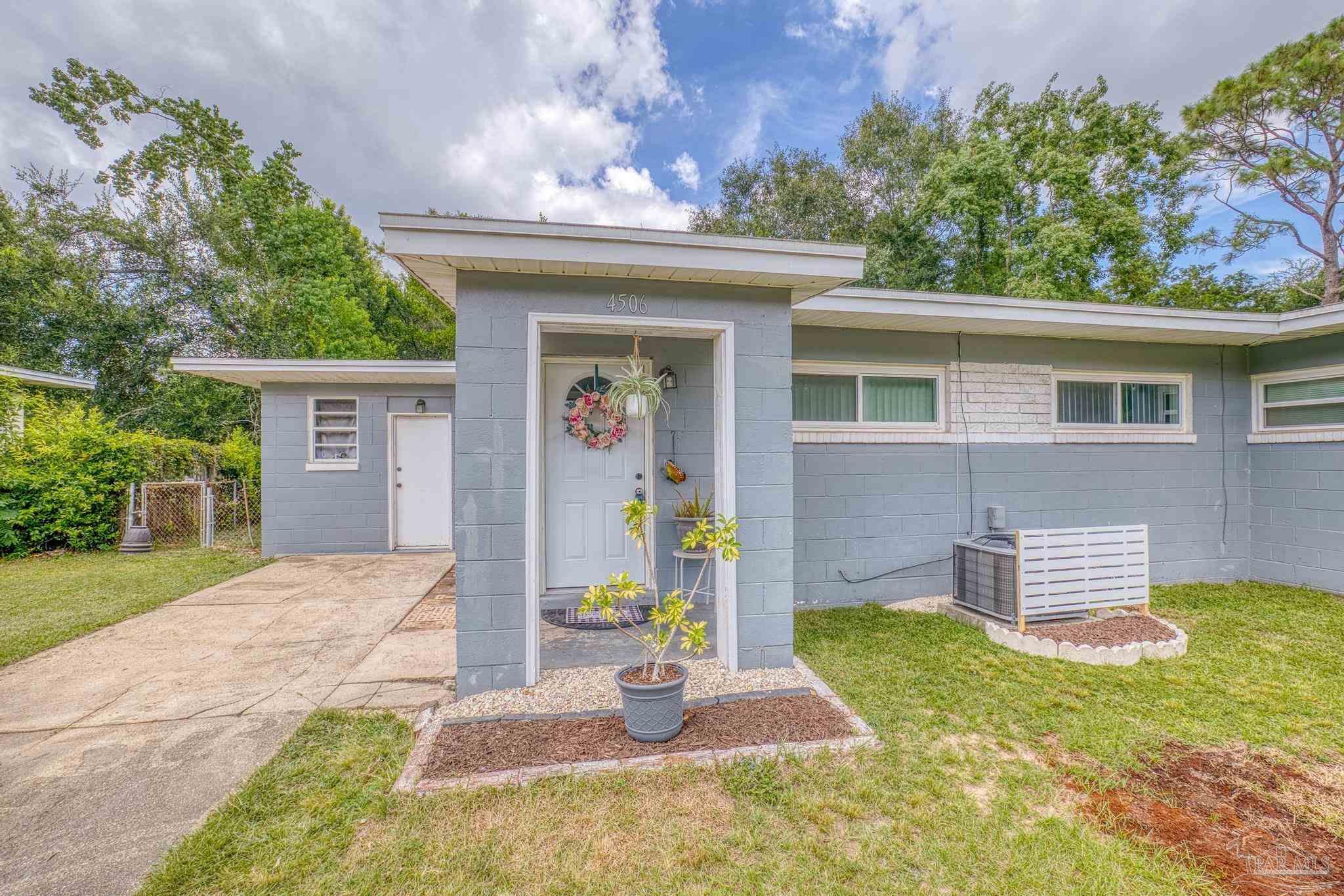 Florelle Way, Pensacola, FL 32505