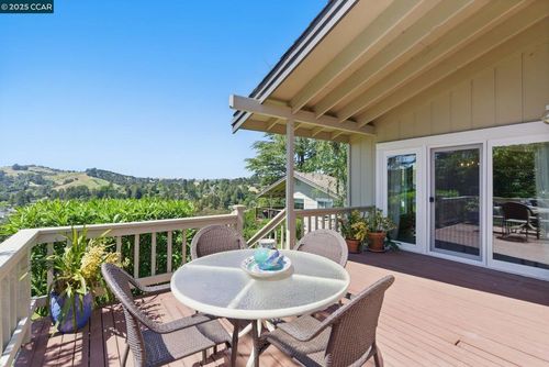 117 Alta Mesa Ct, Moraga, CA, 94556-2011 | Card Image
