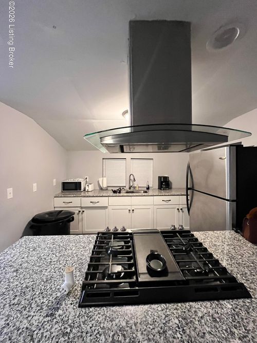 5030 Cane Run Rd, Louisville, KY, 40216-1104 | Card Image