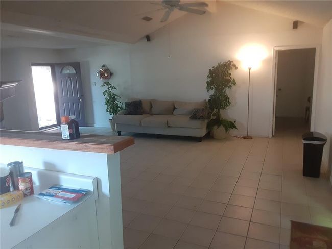 4927 Algernon Dr, House other with 4 bedrooms, 2 bathrooms and 2 parking in Spring TX | Image 4