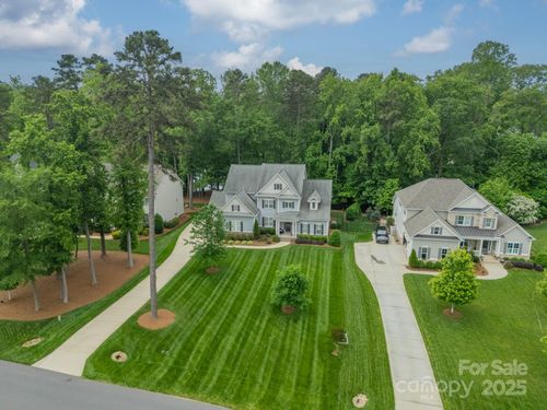 212 Seven Oaks Lndg, Belmont, NC, 28012-6766 | Card Image