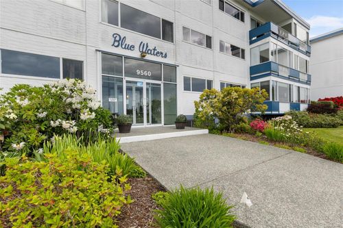 303-9560 Fifth St, Sidney, BC, V8L2W5 | Card Image