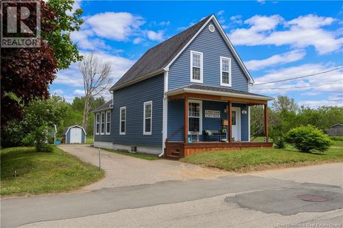 87 Hill St, Miramichi, NB, E1N2H6 | Card Image