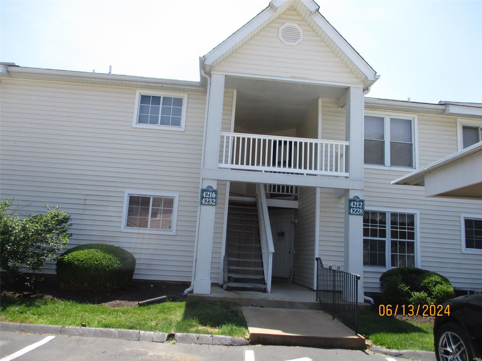 Inlet Isle Dr, Florissant, MO 63034