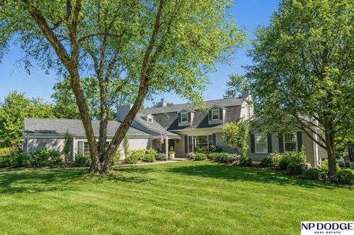 8707 Woolworth Avenue, Omaha, NE, 68124 | Card Image