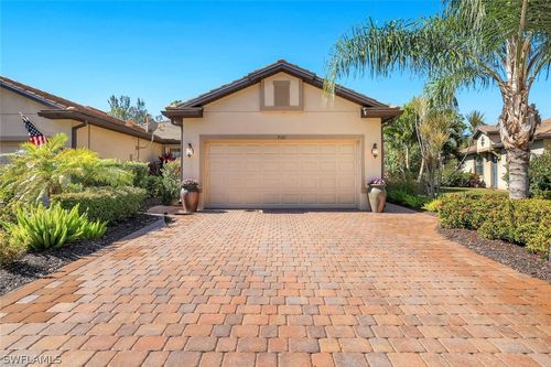 7121 Live Oak Dr, NAPLES, FL, 34114-8151 | Card Image