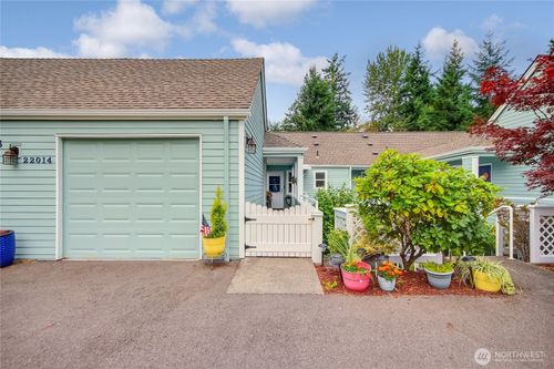 2130-22014 Se 40th Ln, Issaquah, WA, 98029-7221 | Card Image