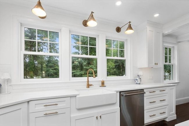 1040 Main St, House other with 3 bedrooms, 3 bathrooms and 6 parking in Hingham MA | Image 14