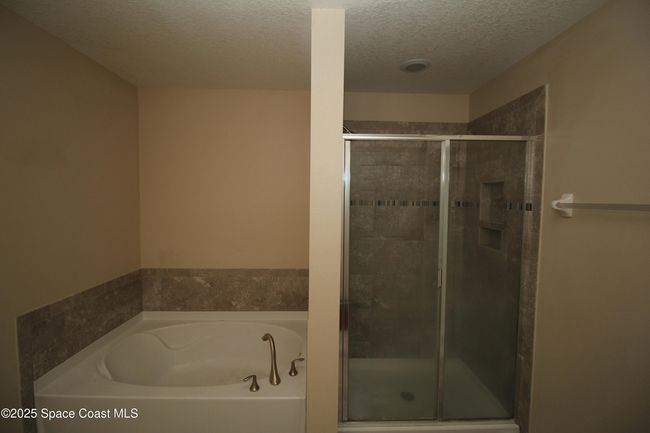 824 Musgrass Cir, House other with 4 bedrooms, 3 bathrooms and null parking in West Melbourne FL | Image 12