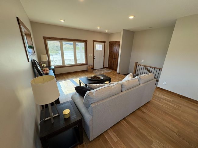 Living Room | Image 13