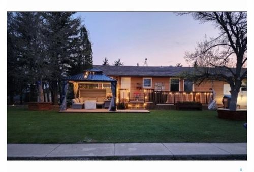 404 1st St W, Kyle, SK, S0L1T0 | Card Image