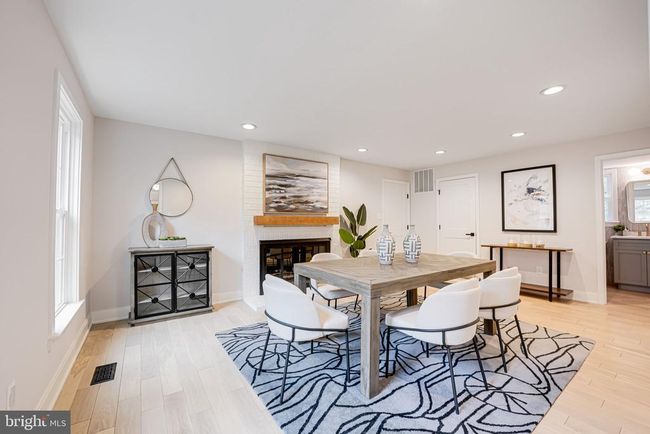 9051 Laurel Hill Ct, House other with 5 bedrooms, 4 bathrooms and null parking in VIENNA VA | Image 7