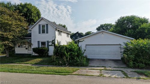 117 Margaret St, Dover, OH, 44622-1448 | Card Image