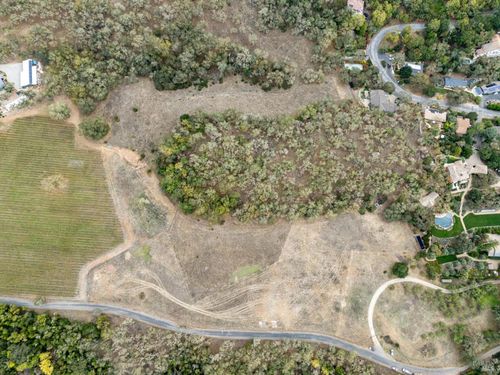 18644 Lomita Ave, Sonoma, CA, 95476-4606 | Card Image