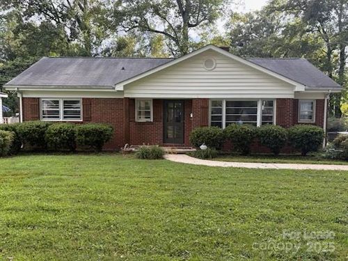 4034 Leeds Dr, Charlotte, NC, 28205-6404 | Card Image