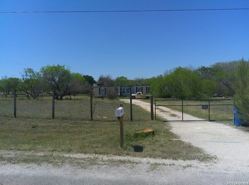 510 Boyd, Seguin, TX, 78155 | Card Image