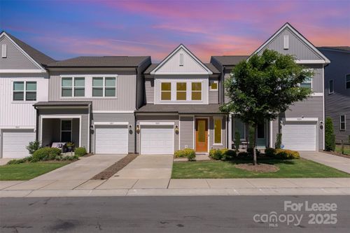 9221 Widden Way, Charlotte, NC, 28269-4934 | Card Image